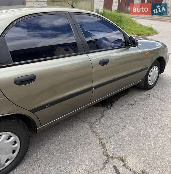Седан Daewoo Lanos 2003 в Чернигове