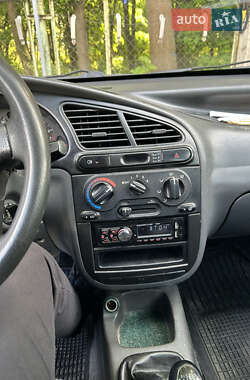 Седан Daewoo Lanos 2004 в 