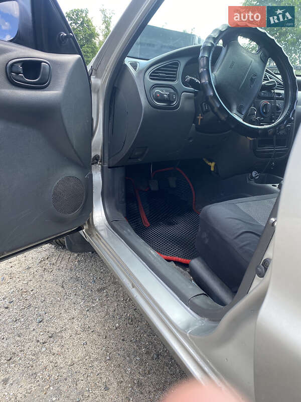 Седан Daewoo Lanos 2004 в Киеве фото 13 Седан Daewoo Lanos 2004 в Киеве