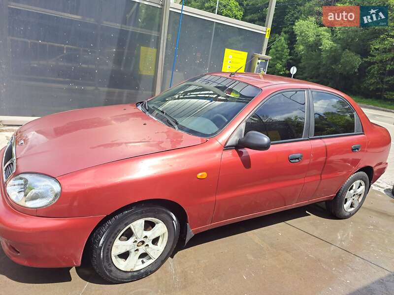 Седан Daewoo Lanos 2006 в Києві