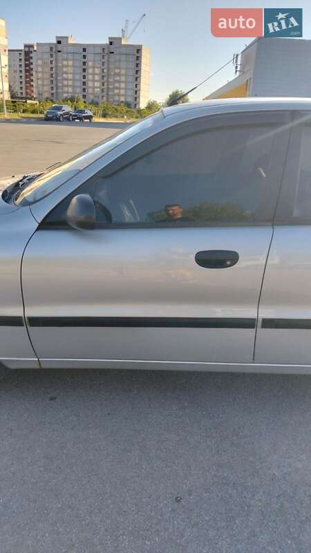 Седан Daewoo Lanos 2005 в Запорожье