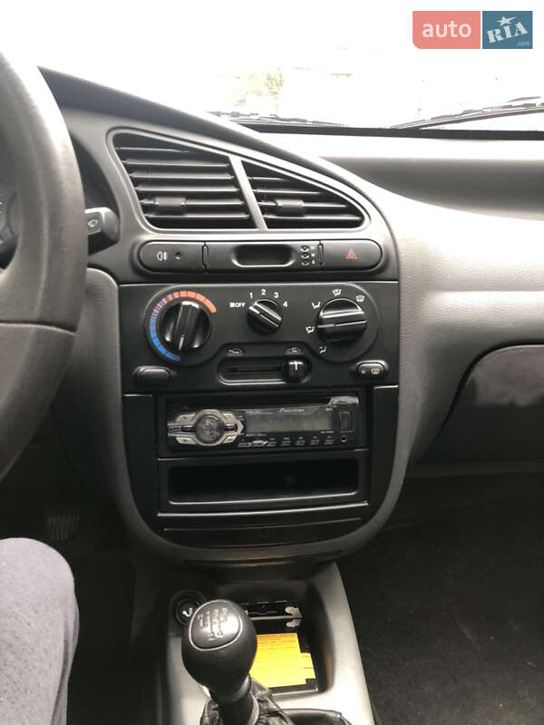 Седан Daewoo Lanos 2005 в Львове