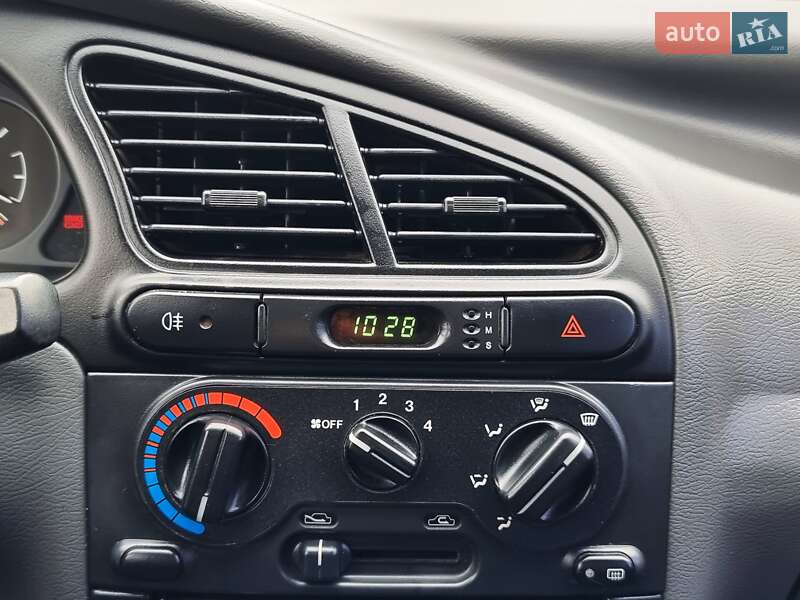 Седан Daewoo Lanos 2003 в Хмельницком