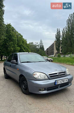 Седан Daewoo Lanos 2010 в Полтаві