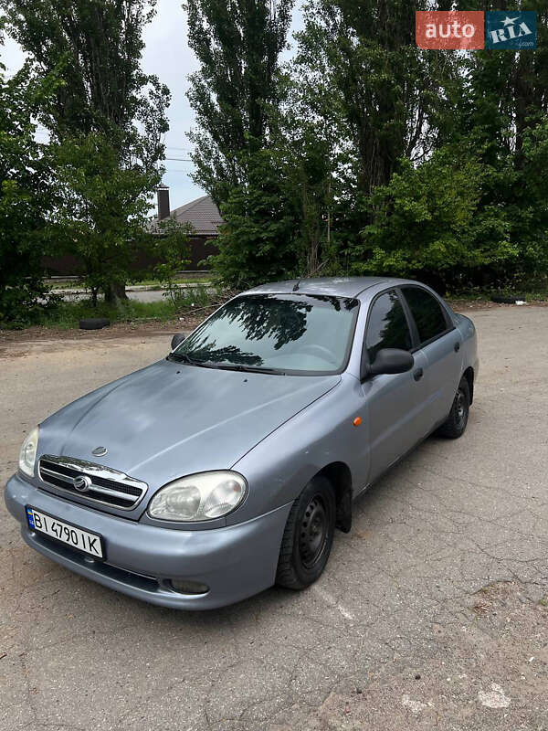 Седан Daewoo Lanos 2010 в Полтаве