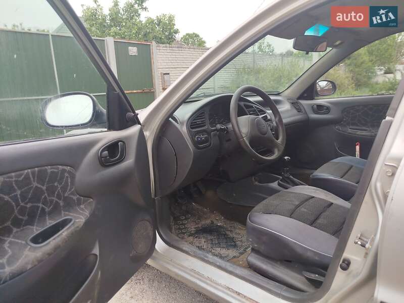 Седан Daewoo Lanos 2004 в Харькове