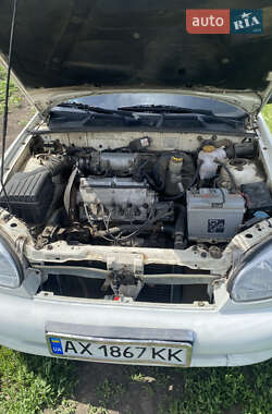 Седан Daewoo Lanos 2001 в 
