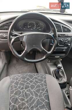 Седан Daewoo Lanos 2002 в 