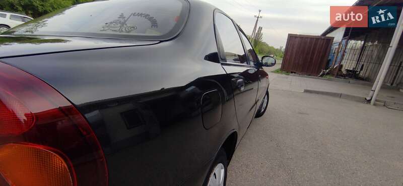 Седан Daewoo Lanos 2010 в Харькове