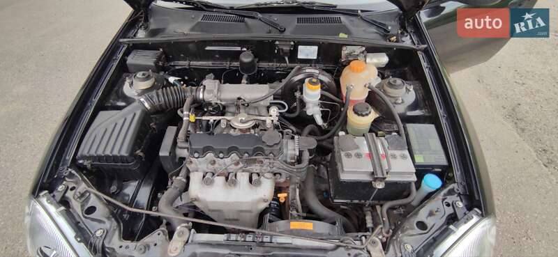 Седан Daewoo Lanos 2010 в Харькове