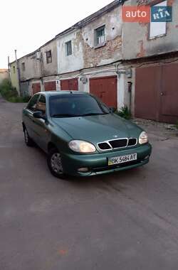 Седан Daewoo Lanos 2009 в Ровно
