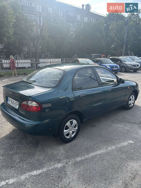 Седан Daewoo Lanos 2004 в Запорожье