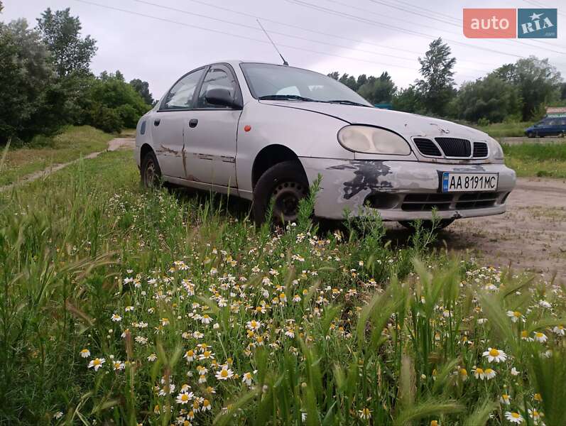 Седан Daewoo Lanos 2004 в Киеве