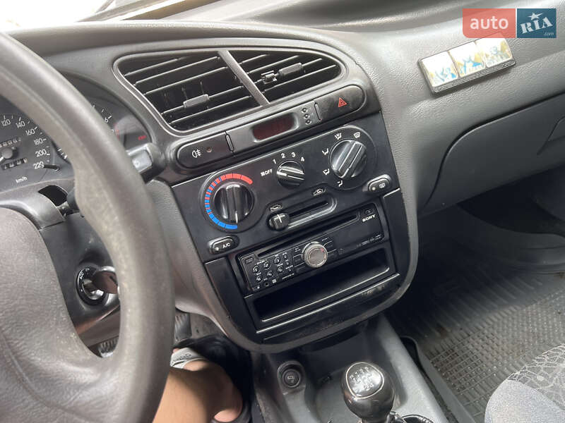 Седан Daewoo Lanos 2008 в Борщеве