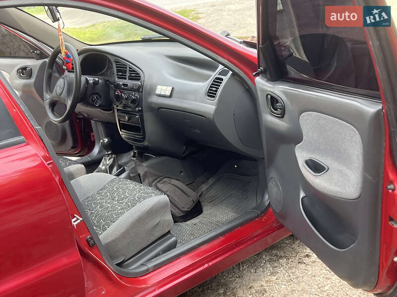 Седан Daewoo Lanos 2008 в Борщеве