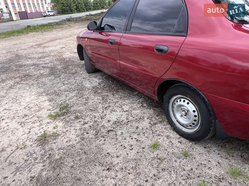 Седан Daewoo Lanos 2008 в Борщеве