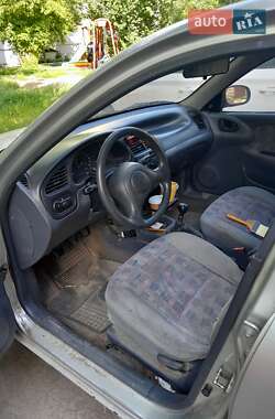Седан Daewoo Lanos 2002 в 