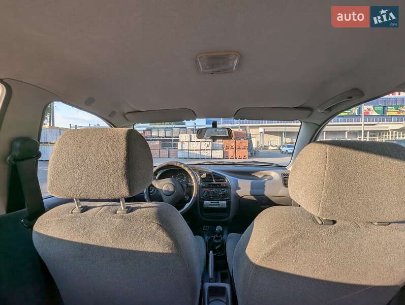 Седан Daewoo Lanos 2005 в Днепре