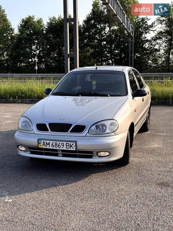 Седан Daewoo Lanos 2004 в 