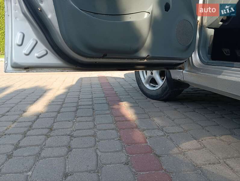 Седан Daewoo Lanos 2006 в Дунаевцах