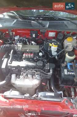 Седан Daewoo Lanos 1999 в 