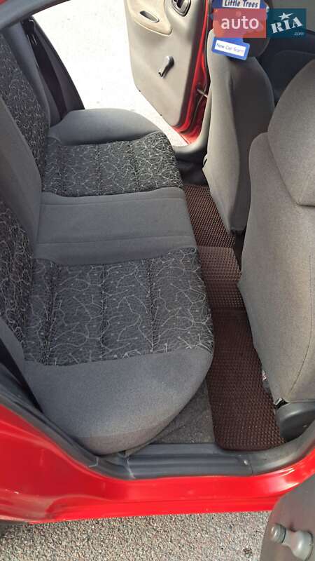 Седан Daewoo Lanos 2008 в Шостке