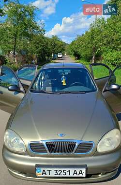 Седан Daewoo Lanos 2004 в Надворной