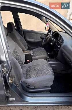 Седан Daewoo Lanos 2005 в 