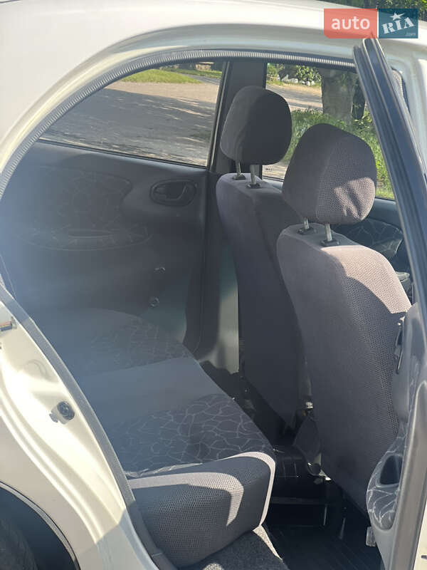Седан Daewoo Lanos 2003 в Катеринопілі