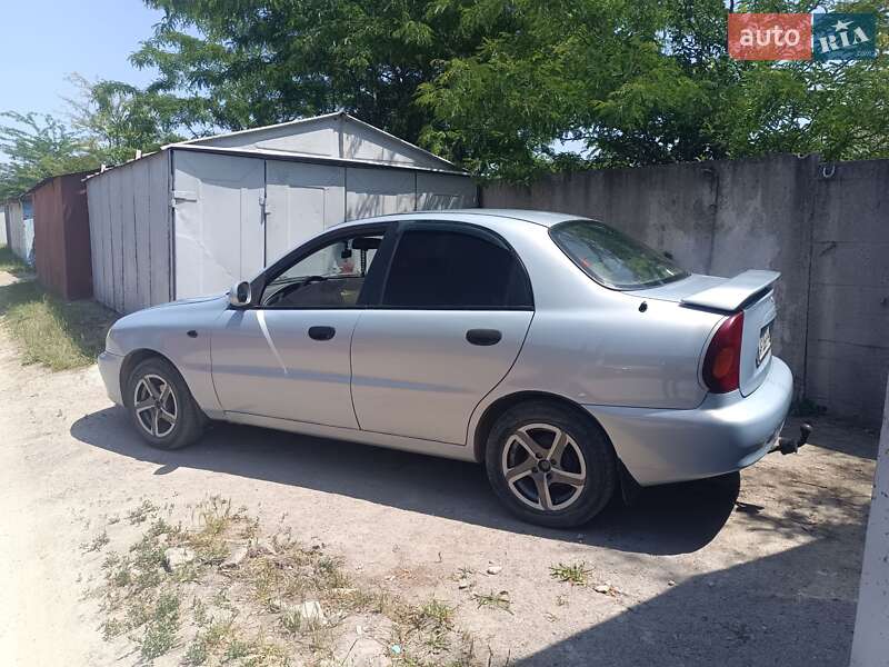 Седан Daewoo Lanos 2004 в Запорожье
