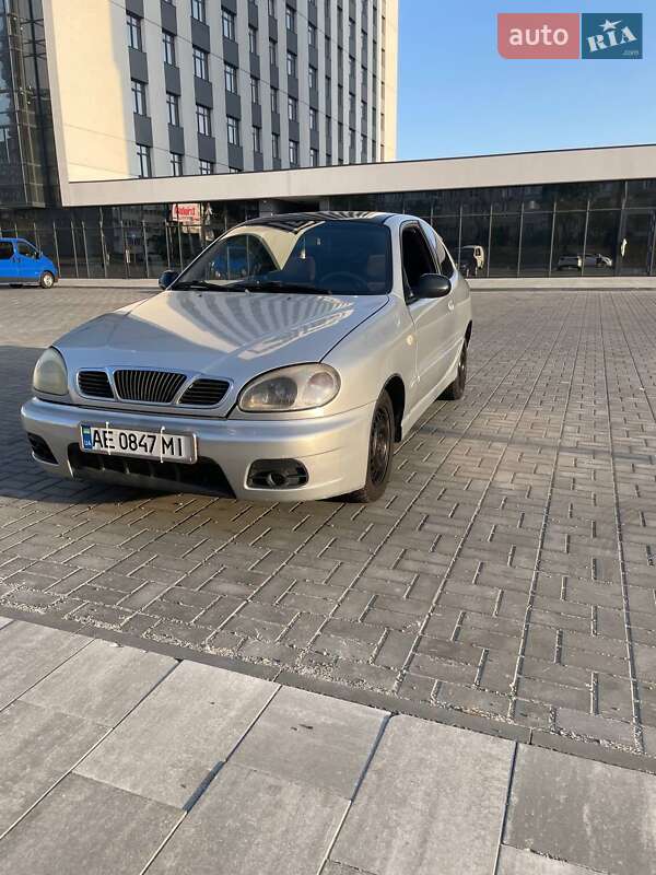 Daewoo Lanos 2001