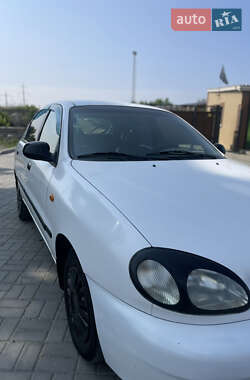Хэтчбек Daewoo Lanos 1999 в 