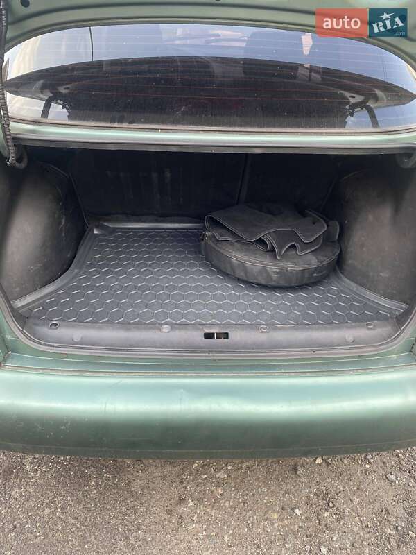 Седан Daewoo Lanos 2008 в Киеве