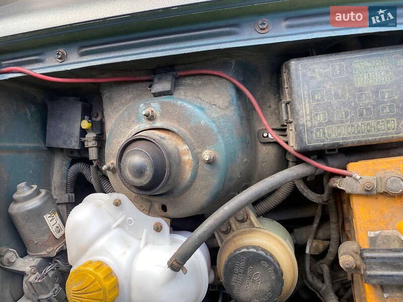 Седан Daewoo Lanos 1999 в Киеве