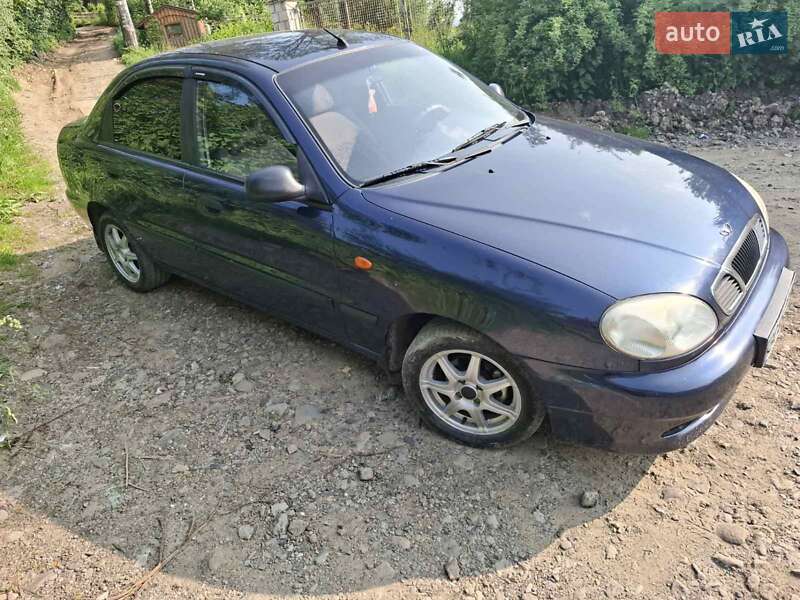 Седан Daewoo Lanos 2003 в Рахові