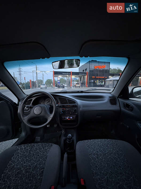 Седан Daewoo Lanos 2009 в Полтаві