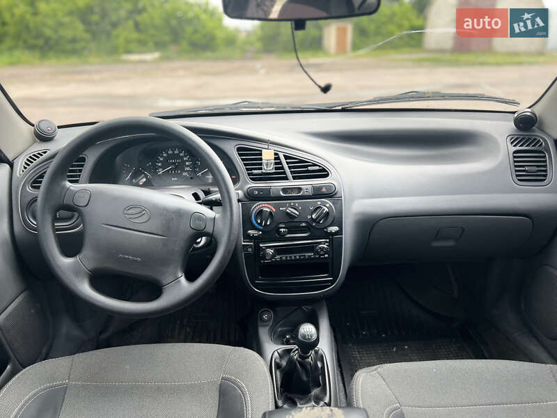 Седан Daewoo Lanos 2009 в Шостке