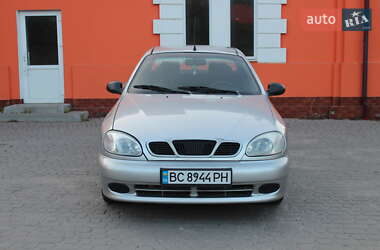 Седан Daewoo Lanos 2005 в Жовкві