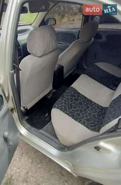 Седан Daewoo Lanos 2004 в 