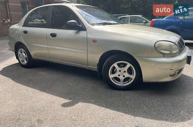 Седан Daewoo Lanos 2004 в 