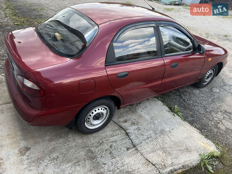 Седан Daewoo Lanos 2006 в Лозовой