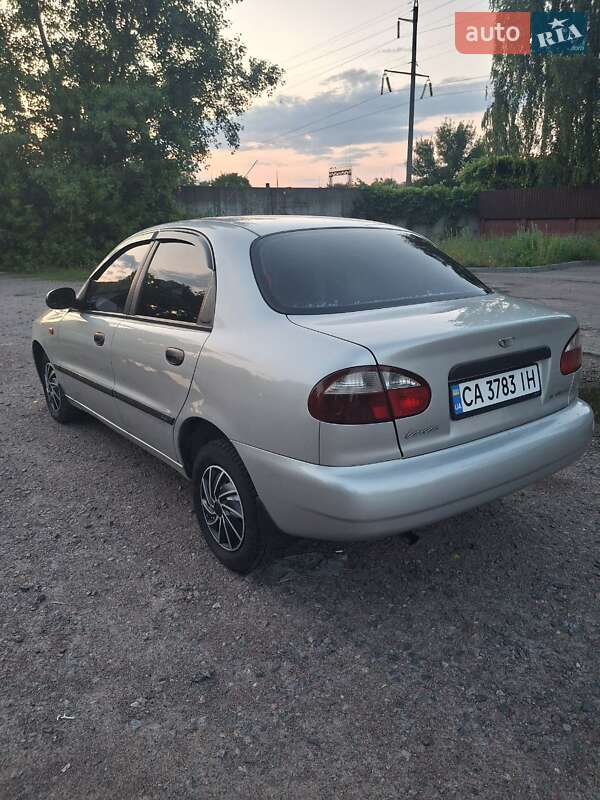 Седан Daewoo Lanos 2002 в Черкассах