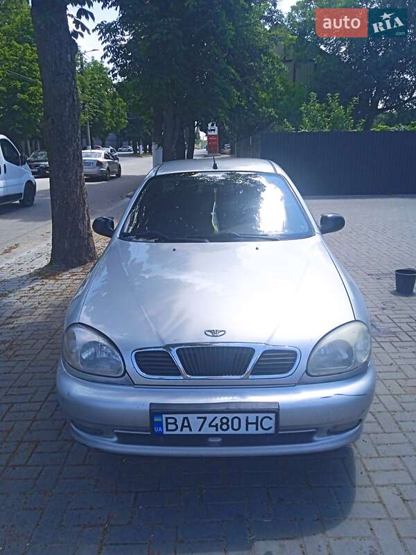 Седан Daewoo Lanos 2002 в 