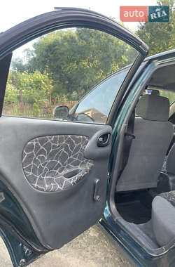 Седан Daewoo Lanos 2001 в 