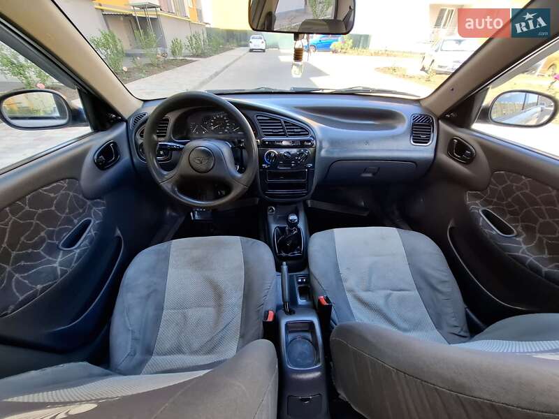 Седан Daewoo Lanos 2002 в Одессе