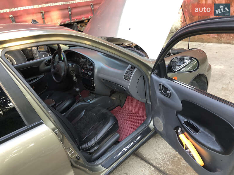 Седан Daewoo Lanos 2003 в Жовкве