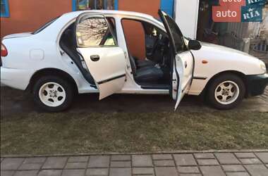 Седан Daewoo Lanos 1998 в 
