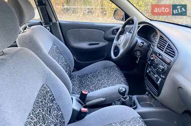 Седан Daewoo Lanos 2004 в 