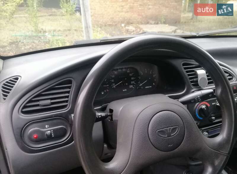 Седан Daewoo Lanos 2003 в Николаеве