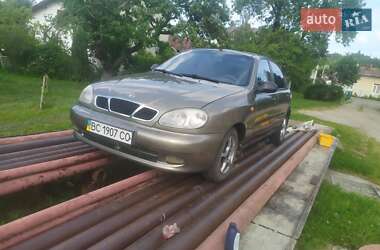 Седан Daewoo Lanos 2005 в Сходнице